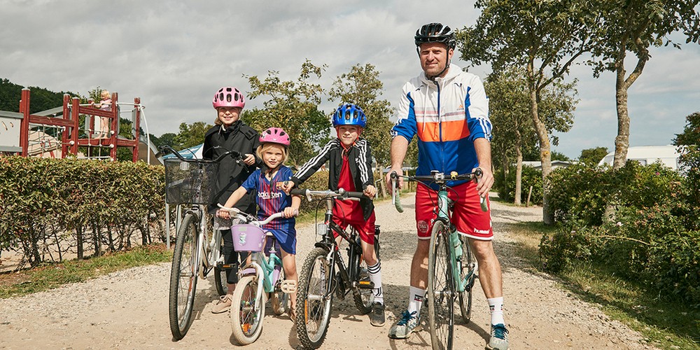 Horsens Citycamping cykel familie paa vej paa tur