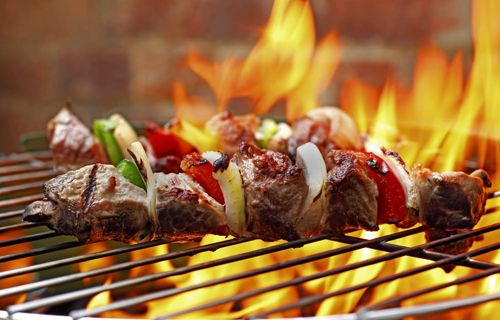 Grillspyd med flammer