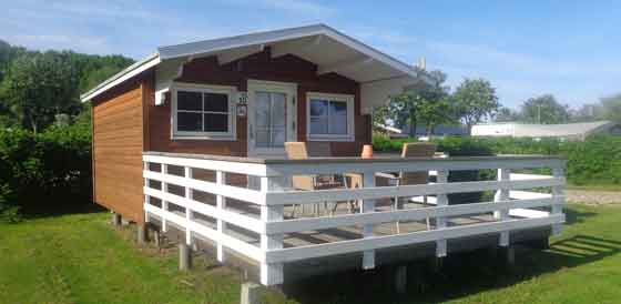 4-person log cabin with sofa bed, bunk bed and large terrace
