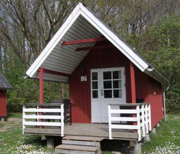 Old-fashioned cabin holiday with peace and quiet, in the middle of nature